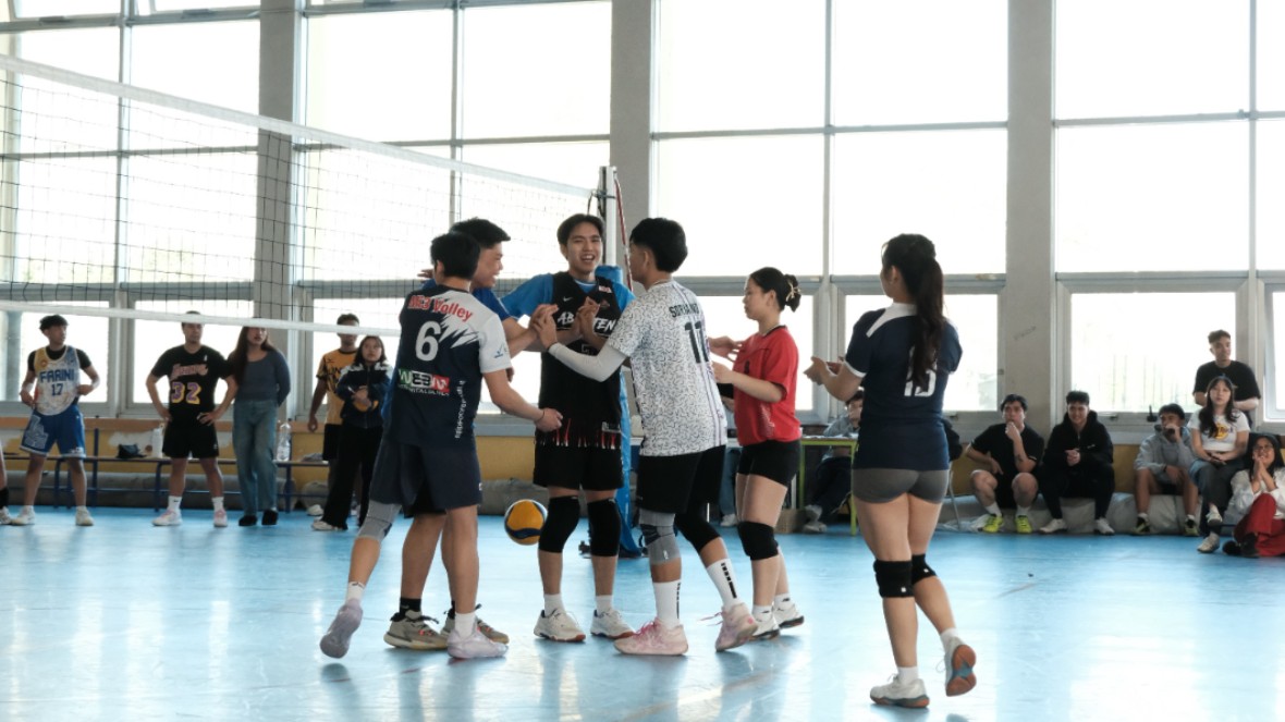 🏐 APERITIVO & MINI TOURNAMENT VOLLEY 🥂